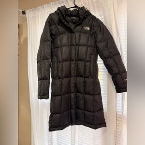 The North Face Long Black Puffer Coat Jacket 600 Series sz